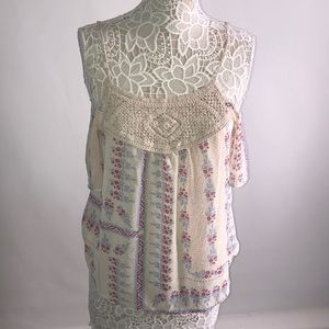 Super cute cold shoulder blouse by American Rag